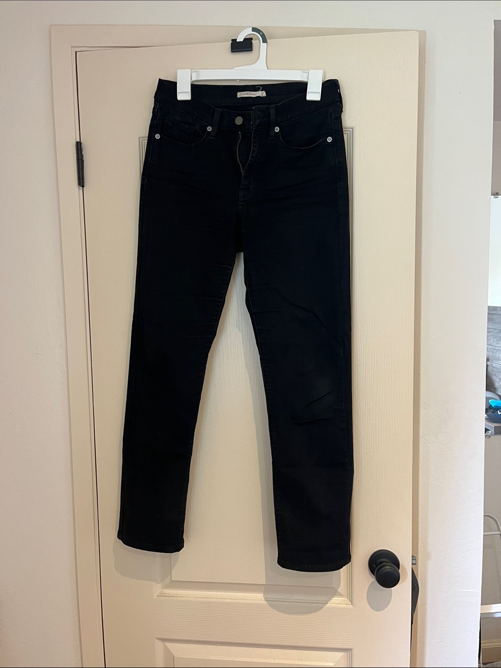 Levi's Classic Straight black jeans